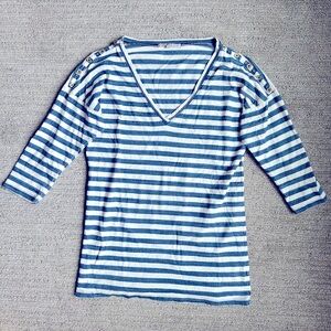 GAP Shirt
